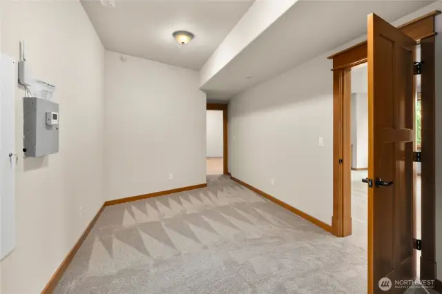 Extra room that could make a great Fitness room / craft-sewing  room or extra home office space
