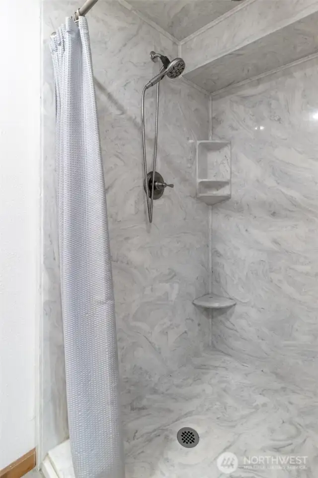 Lower Bath Extra Large Shower