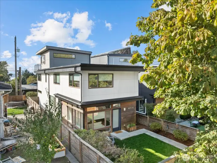 Modern construction in the Admiral District of West Seattle