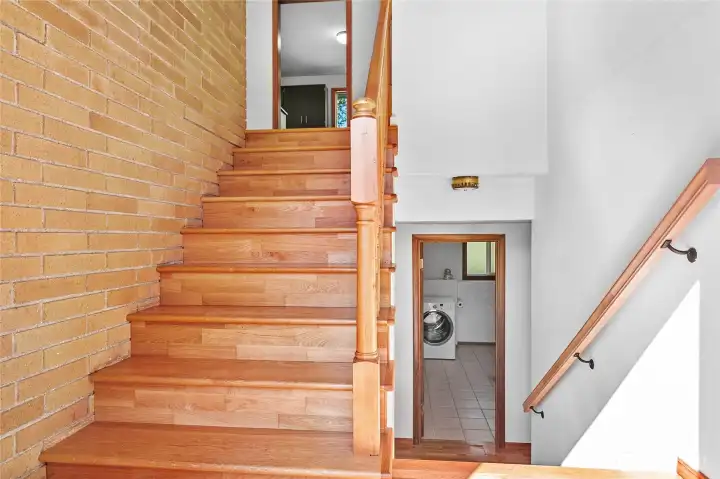 Upstairs & Downstairs both have 3 bedrooms, and 2 baths, a kitchen, separate entrance.