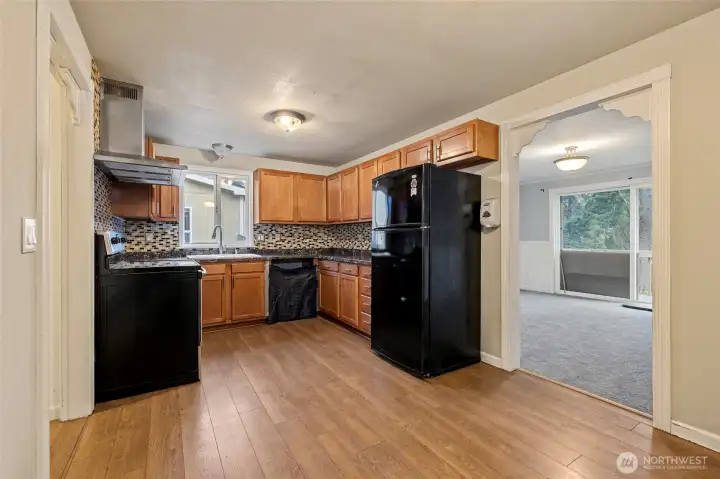 Cute kitchen space, ready for your dishwasher or more cabinet space