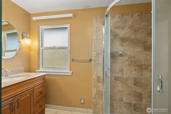 2nd level 3/4 bathroom