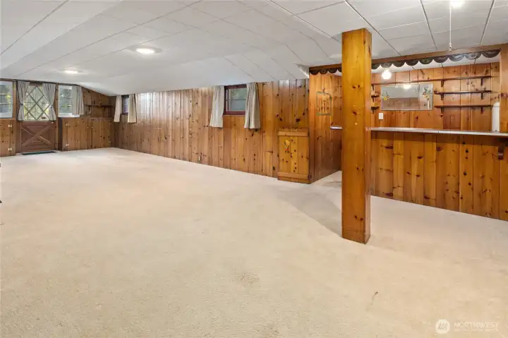 Lower level rec room/bonus room area