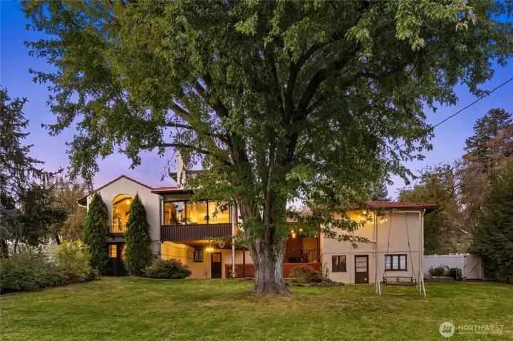 14,000 Sq Ft lot