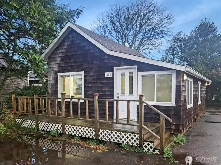 Your happy place by the Sea —stay, play, and rent when you're away!