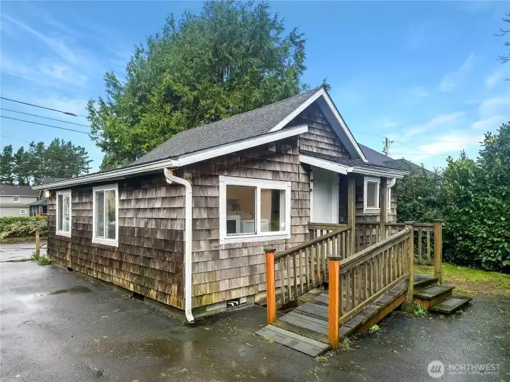 Back entrance is ramped and ready—for easy access, strollers, wheelchairs, or beach gear!