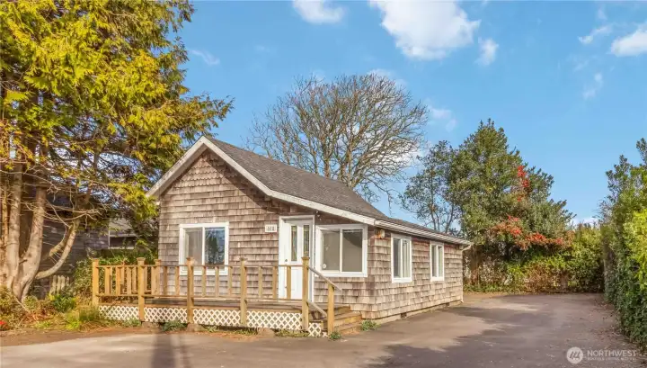 Your happy place by the Sea —stay, play, and rent when you're away!