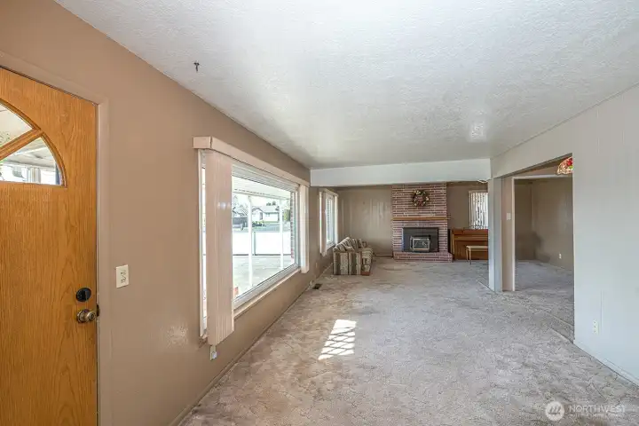 Foyer looking into Living Rm