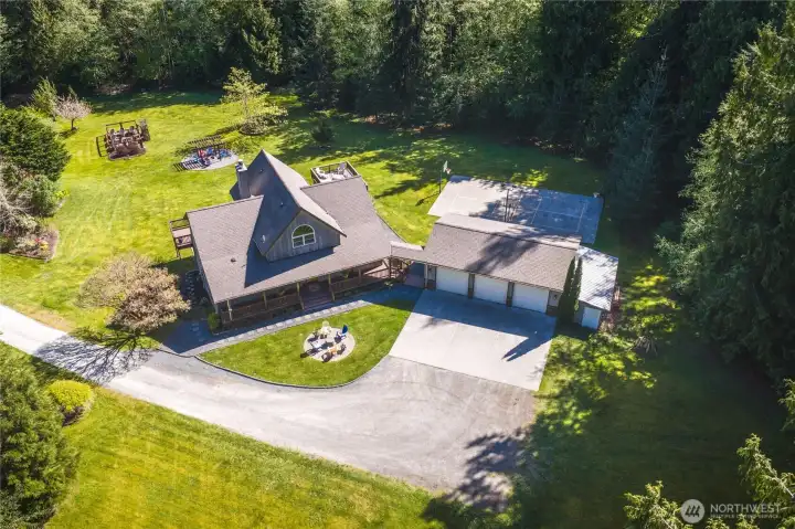 Minutes to Downtown from this Beautiful Private Location