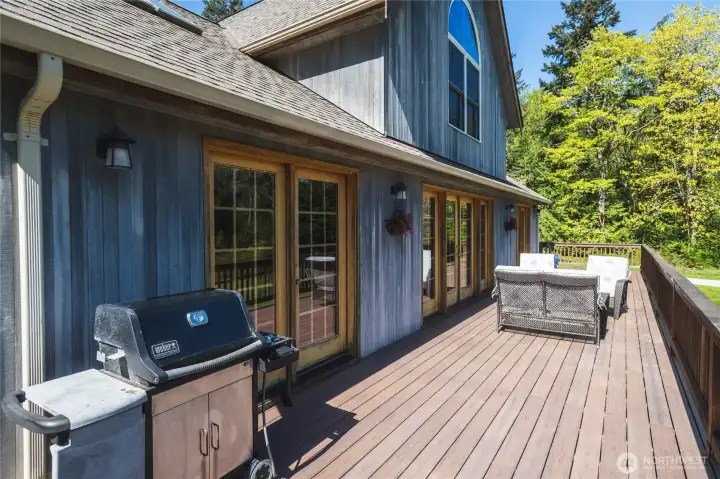 Sunny Rear Composite Deck