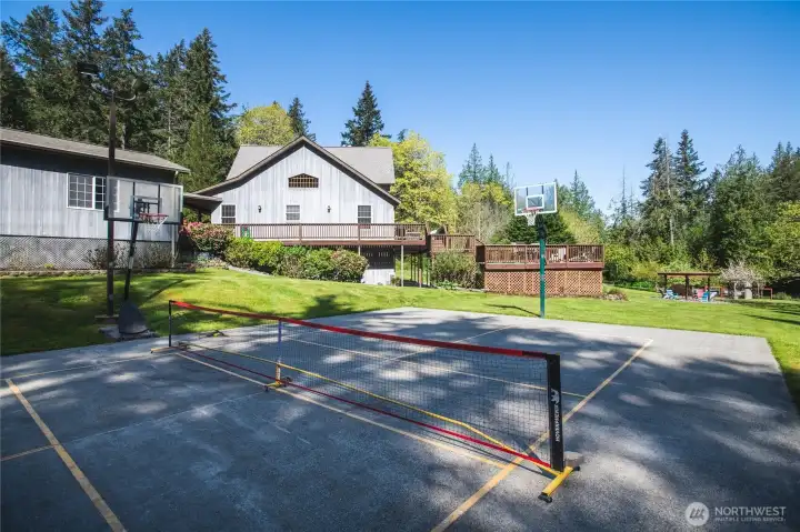 Multi purpose Sport Court!