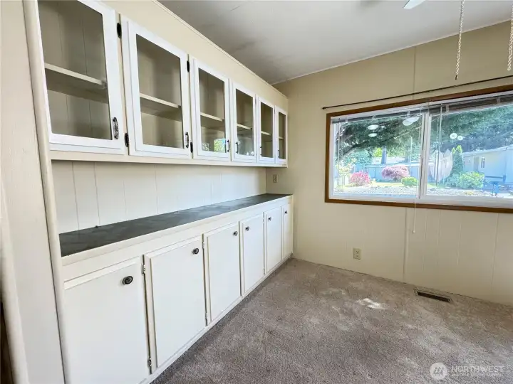 Dining room.
