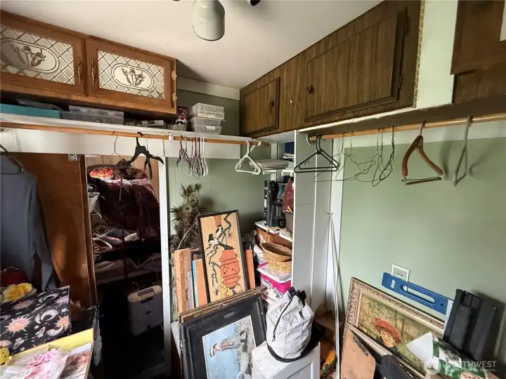 Large Closet with 2 hanging racks