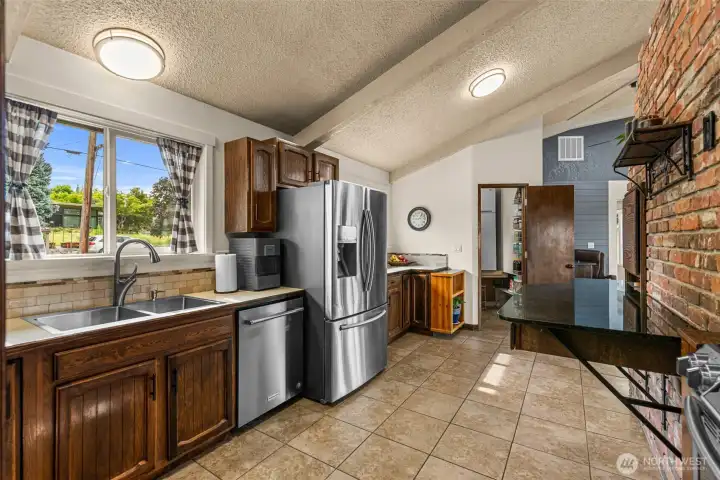 Primary Kitchen