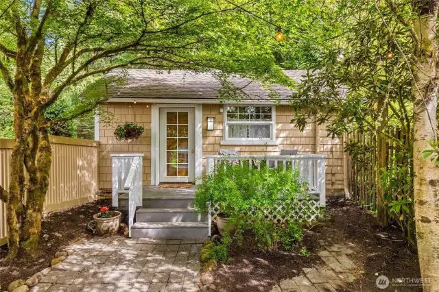 Guest cottage