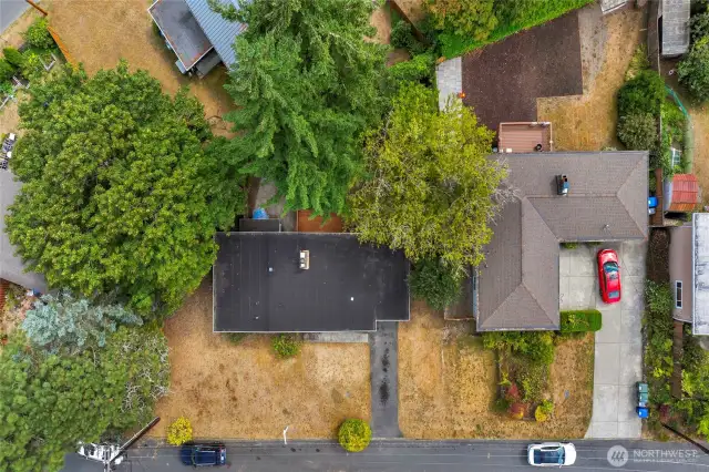 Enjoy privacy in a prime Bellevue location