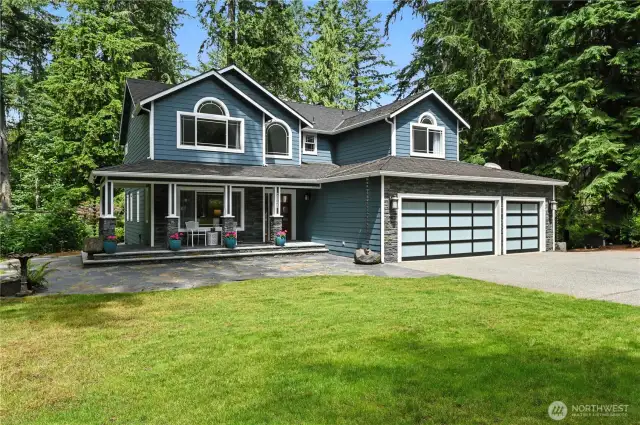 Union Hill Retreat on 5 acres. Enhanced by a major remodel in 2016.
