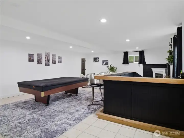 Fully finished basement w/ pool table.