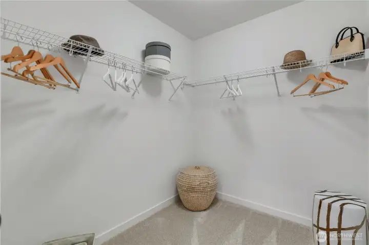 Picture of previously built home in the community. For illustrational purposes only. Actual plans and specs will vary. Some features shown may be upgrades.