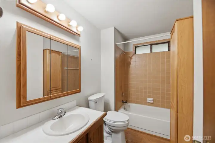 Main floor full bath