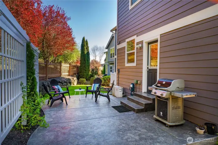 Ample space for entertaining and barbecues