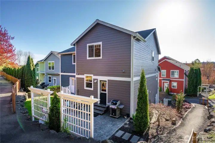 Beautiful placement on the end set up high