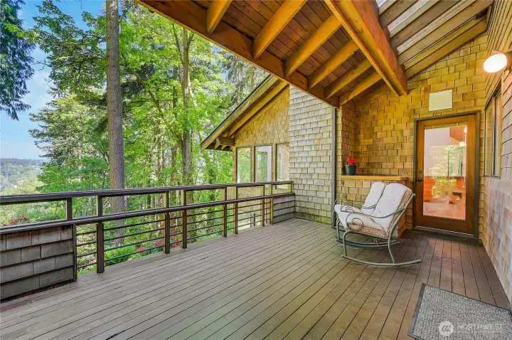 Deck2 off kitchen