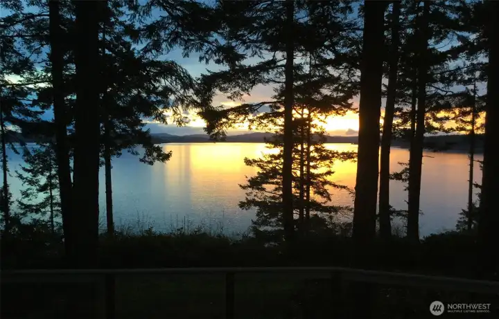 West Facing Sunset Views