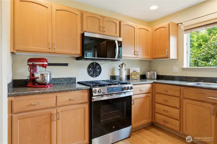 Newly updated gas stove/range & microwave in 2026 Newly updated gas stove/range & microwave in 2026