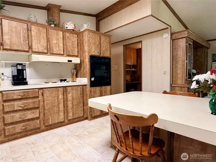Another of the kitchen.