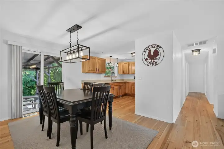 Great Layout Kithcen Dining & Patio. Great Layout Kithcen Dining & Patio.