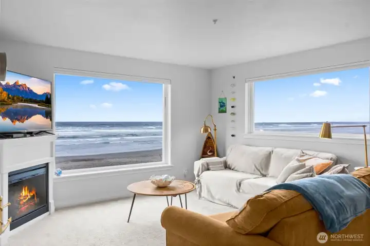 Panoramic Pacific Ocean views from the great room. The beach is right there! Panoramic Pacific Ocean views from the great room. The beach is right there!