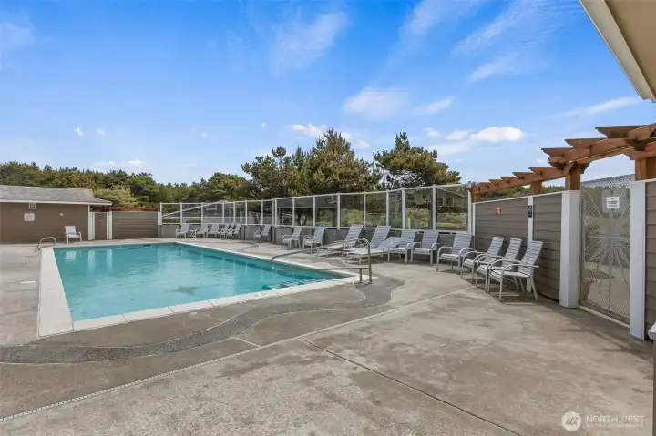 Large swimming pool Large swimming pool