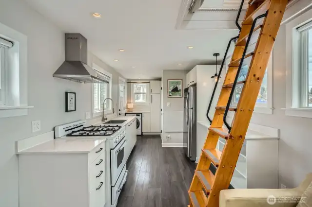 Comfortable access to the upper level.