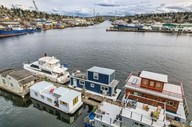 It is a wonderful houseboat community...