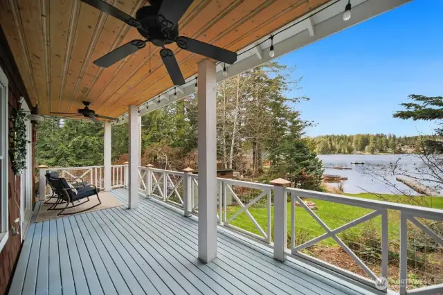 384 sq ft covered deck with propane piped for BBQ & ceiling fan