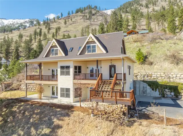 Beautiful craftsman style home