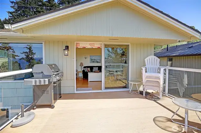 Newer Deck is Ready to Entertain on~