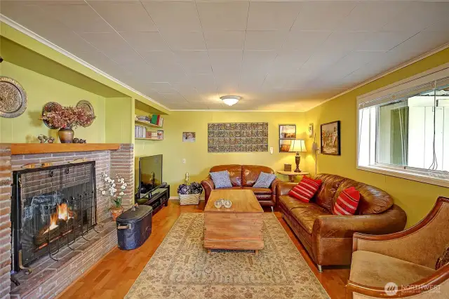 Lower Fireside Bonus Room~