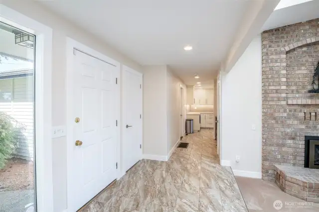 Front entry hall way to kitchen