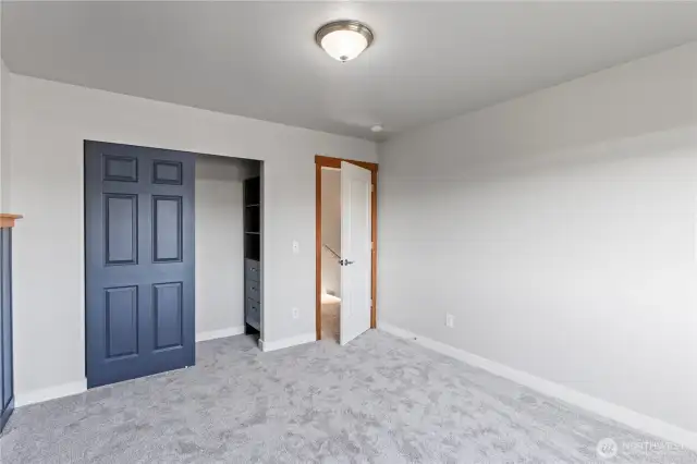 2nd bedroom