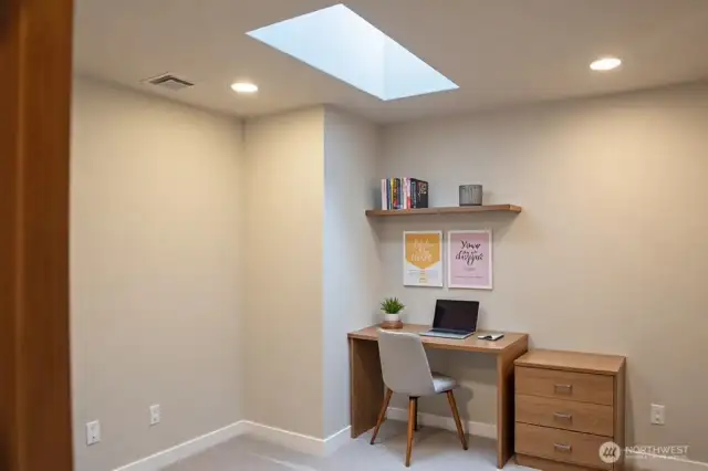 office/bonus room