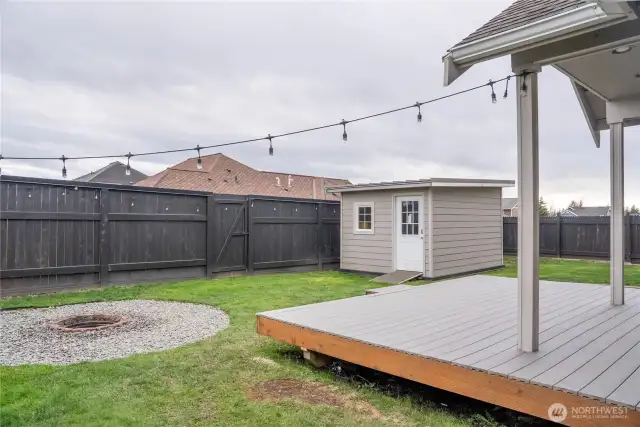 backyard has gate to directly access private neighborhood park