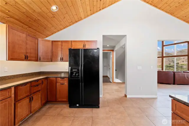 Large kitchen with lots of storage