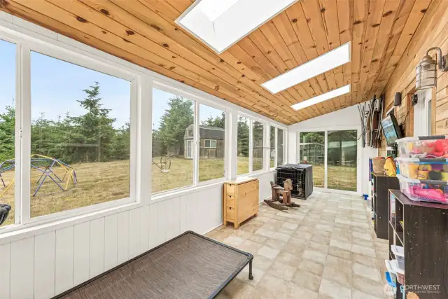 Light and bright sunroom