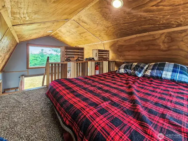 Sleeping Loft in Dry Cabin