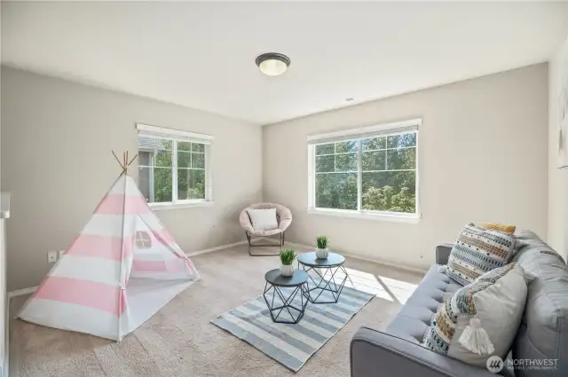 Natural sunlight in all the rooms plus AC to stay cool!