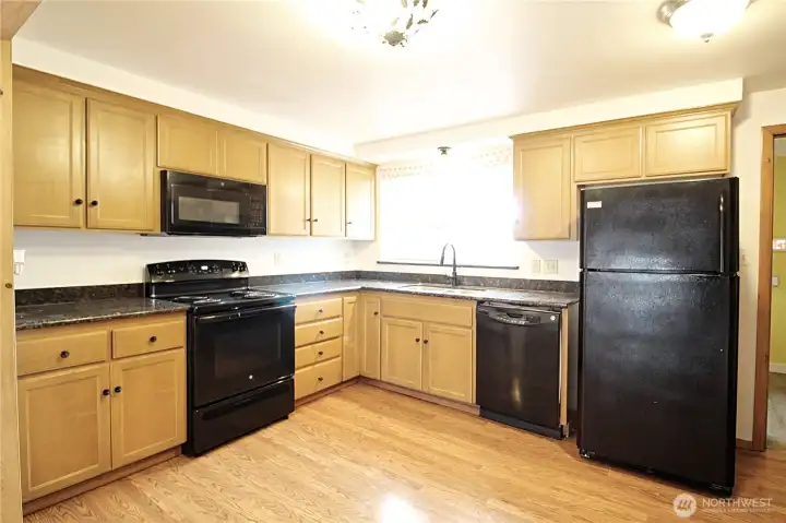 Open Concept Kitchen w/ Granite Countertops