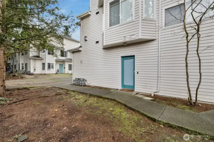 Welcoming open area at the main entrance.