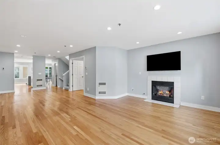 Living Rm facing Den/Office & Dinnig Rm